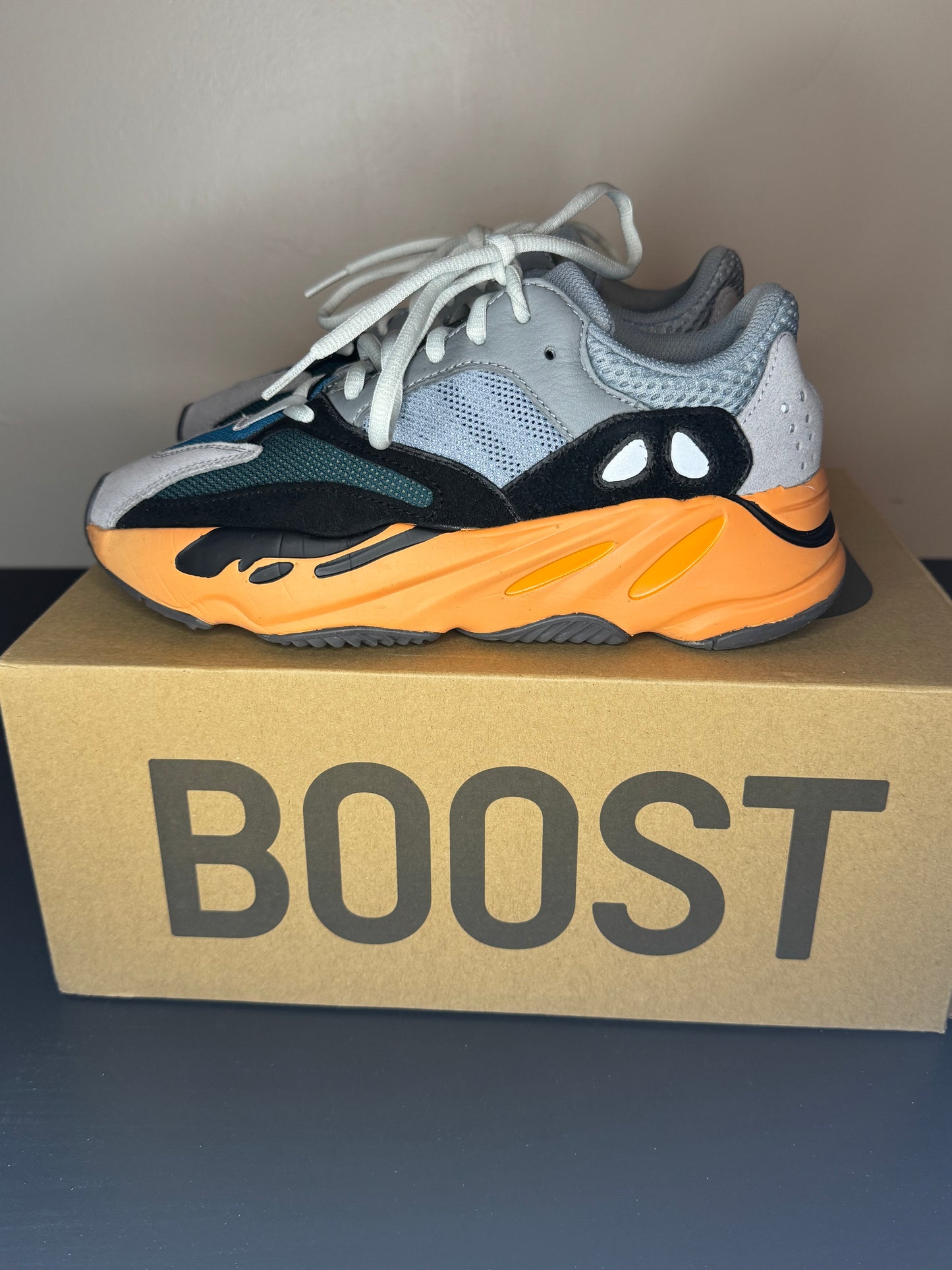 Yeezy Boost 700 - Wash Orange