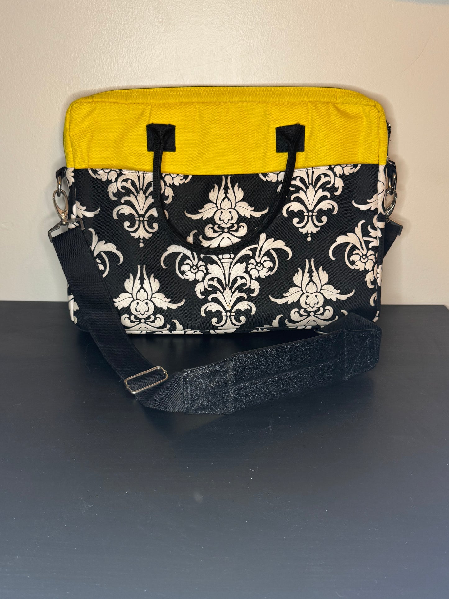 Damask Pattern Laptop Bag