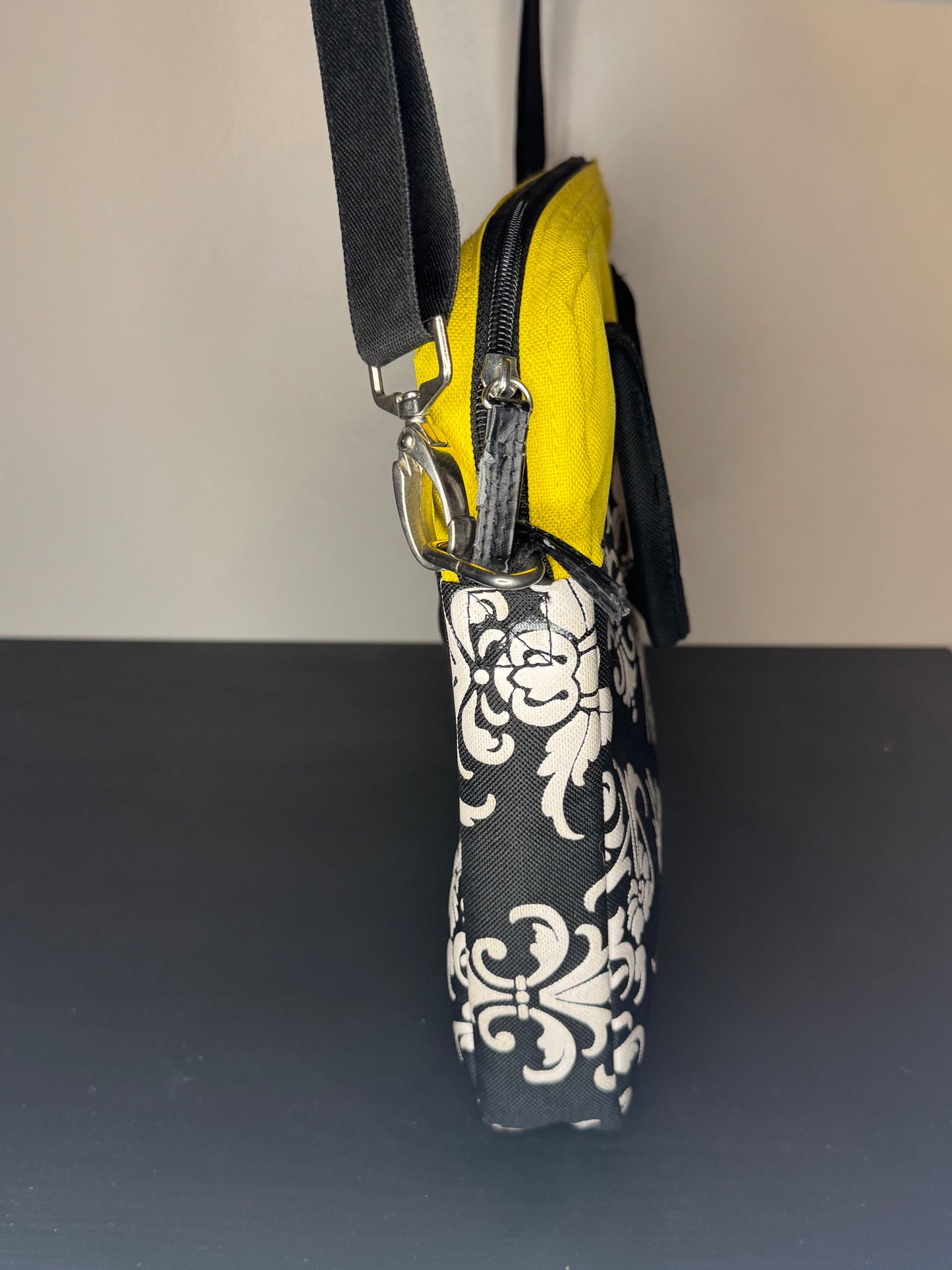 Damask Pattern Laptop Bag