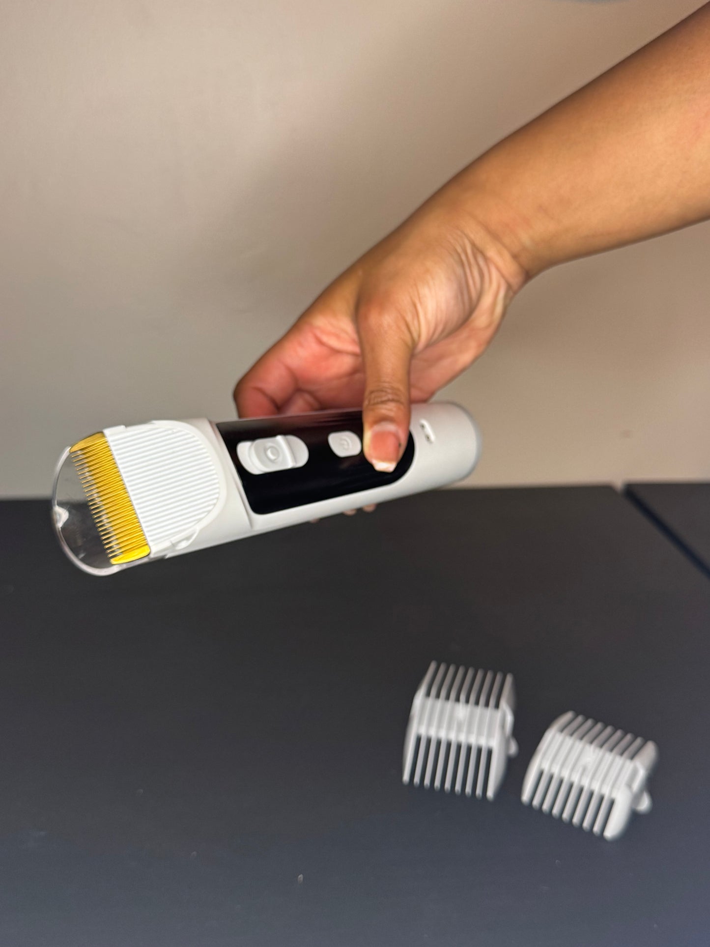 Pet Groomer with Built-in Vacuum