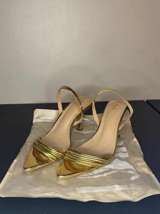 Gold Sling Back Kitten Heel