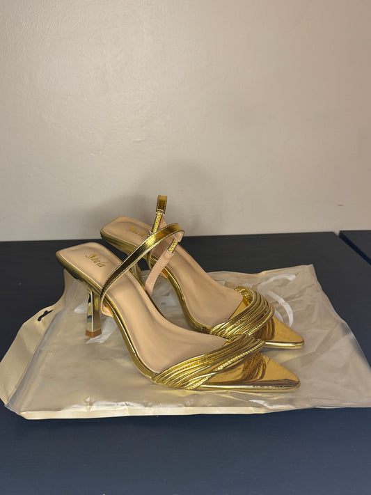 Gold Sling Back Kitten Heel